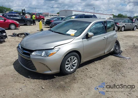 2015 Toyota Camry Le/Xle/Se/Xse from USA, damaged, VIN 4T1BF1FK0FU054692